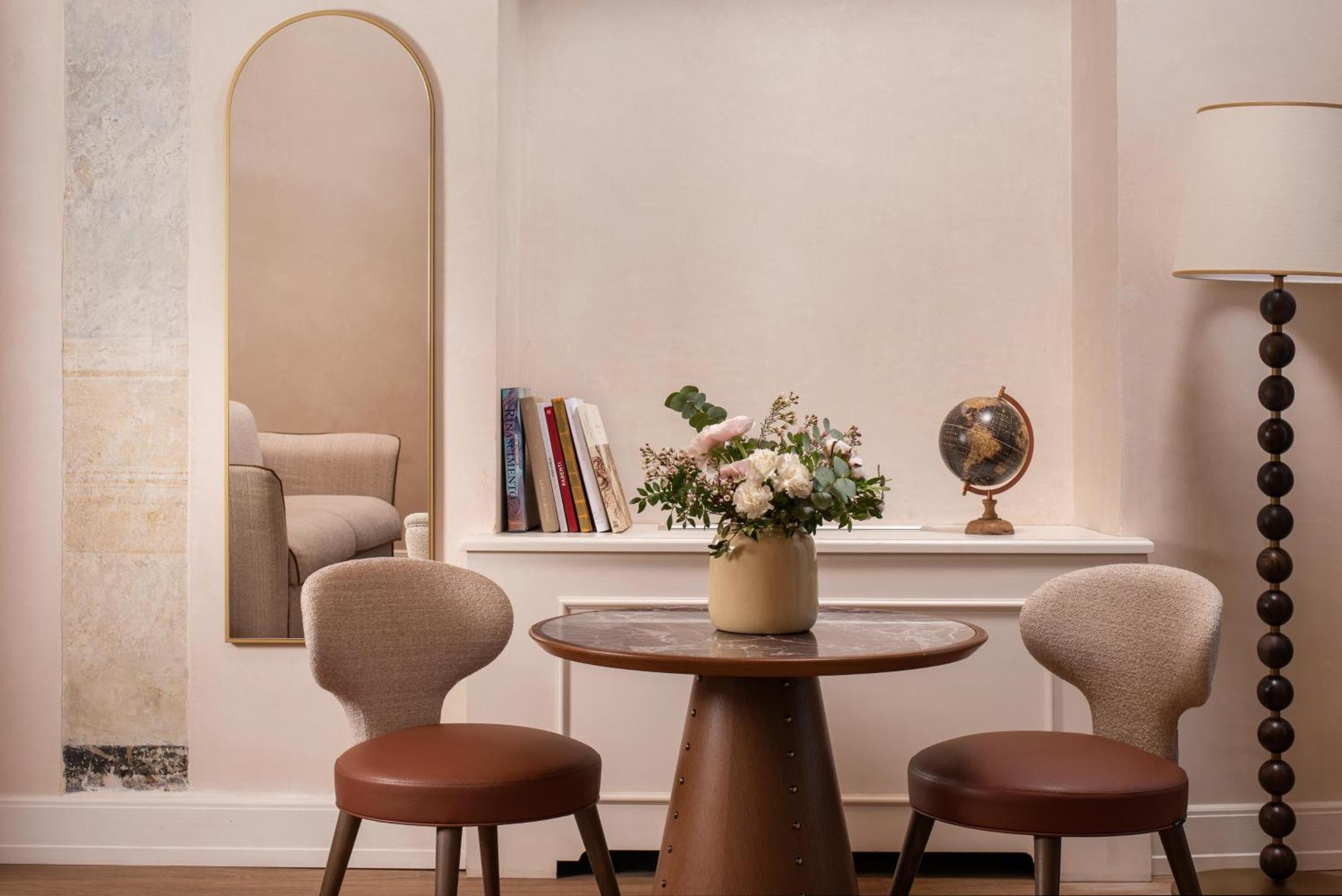 Amici Miei Junior Suite With Frescos