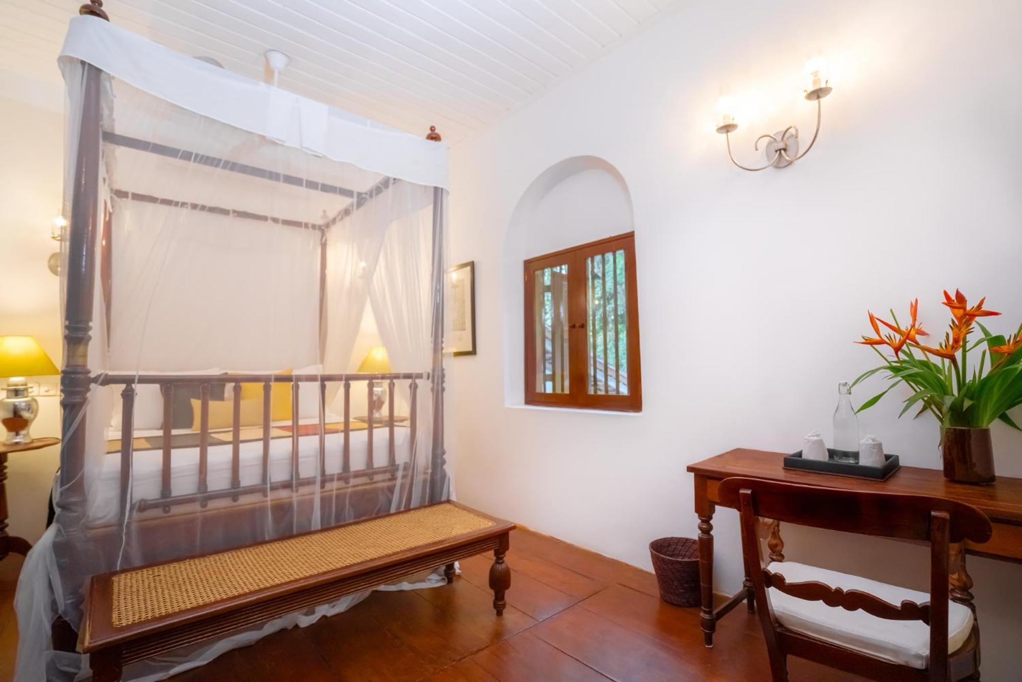 Lime Butterfly Room