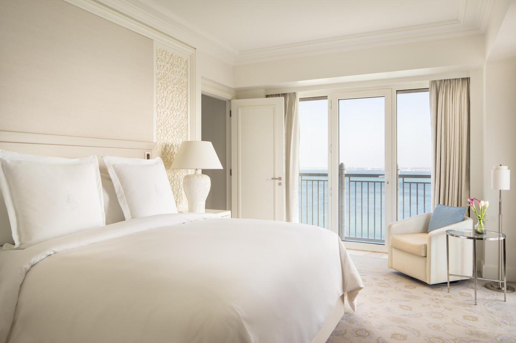Executive Suite met Kingsize Bed en Uitzicht op Zee