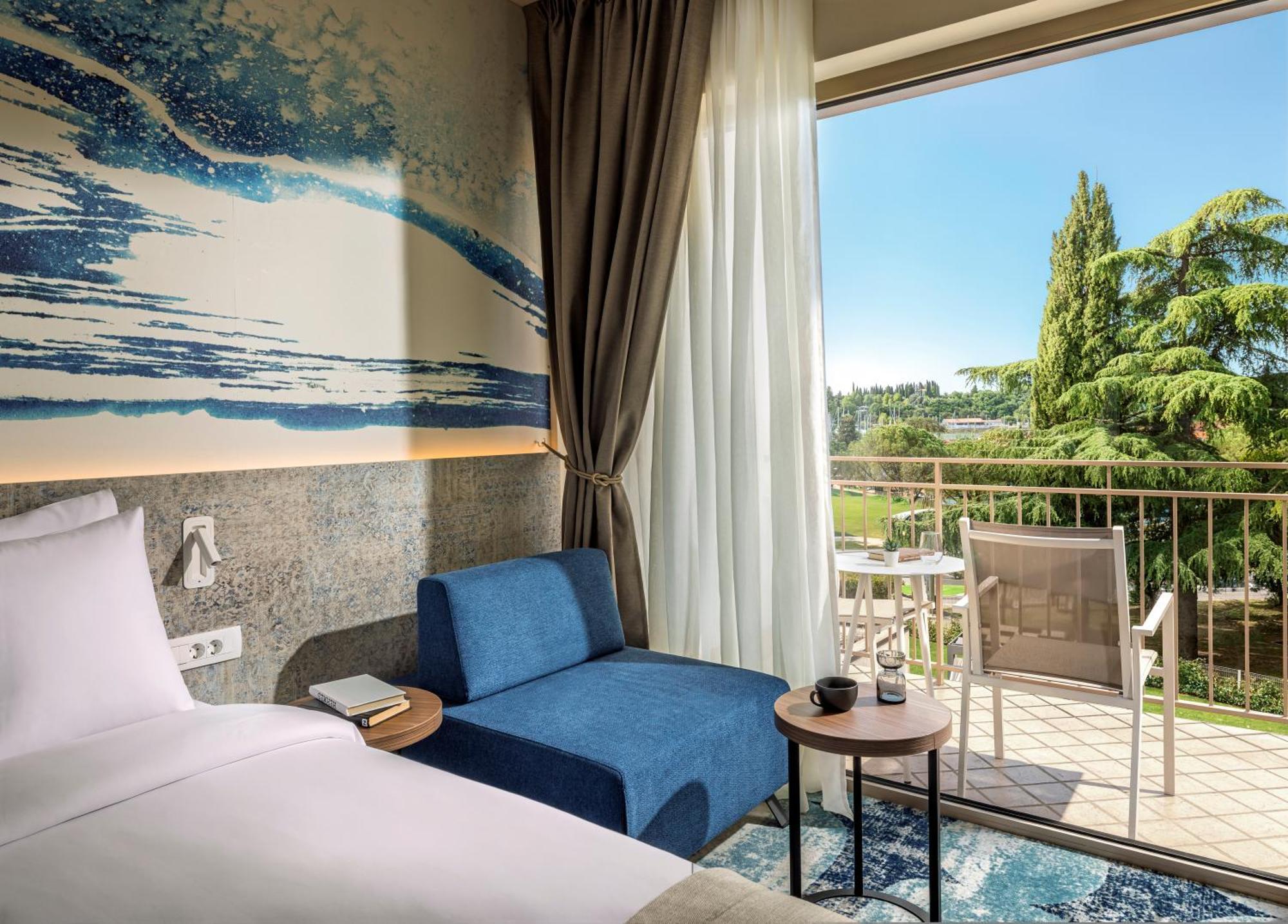 Superior Double/Twin Room with Balcony and Extra Bed