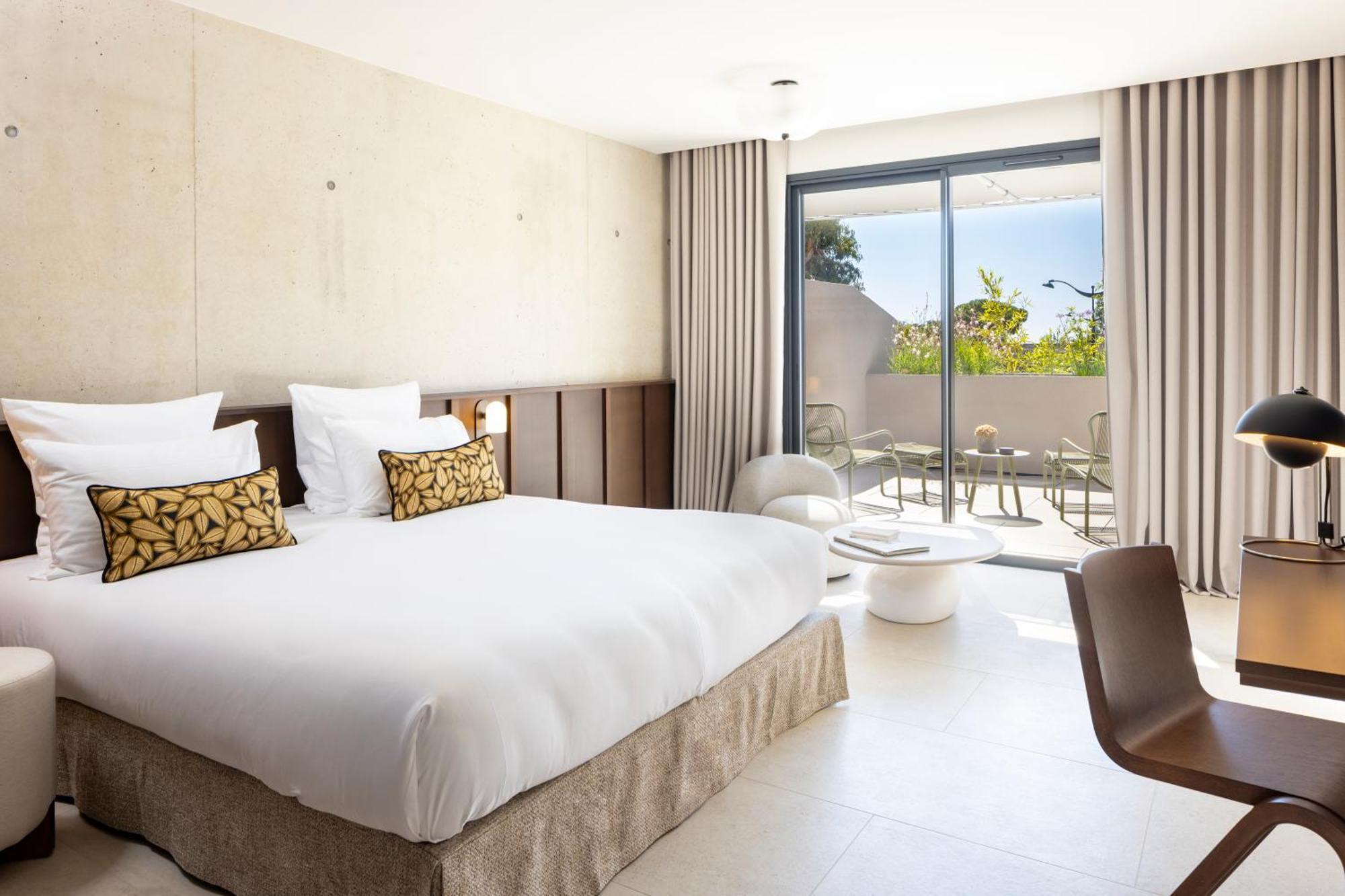 Club Double Room terrace