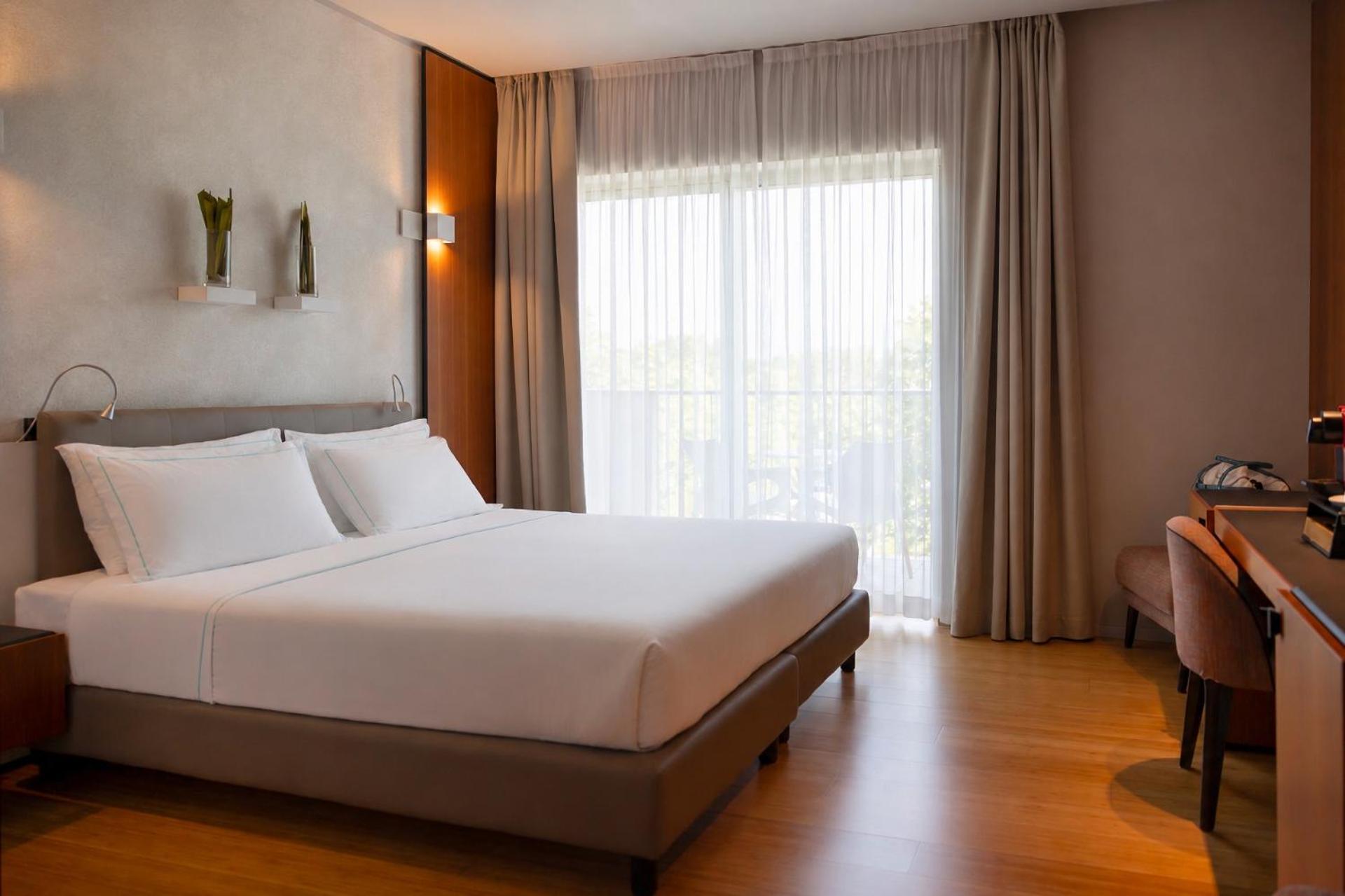 Deluxe Double or Twin Room Balcony Spa Access