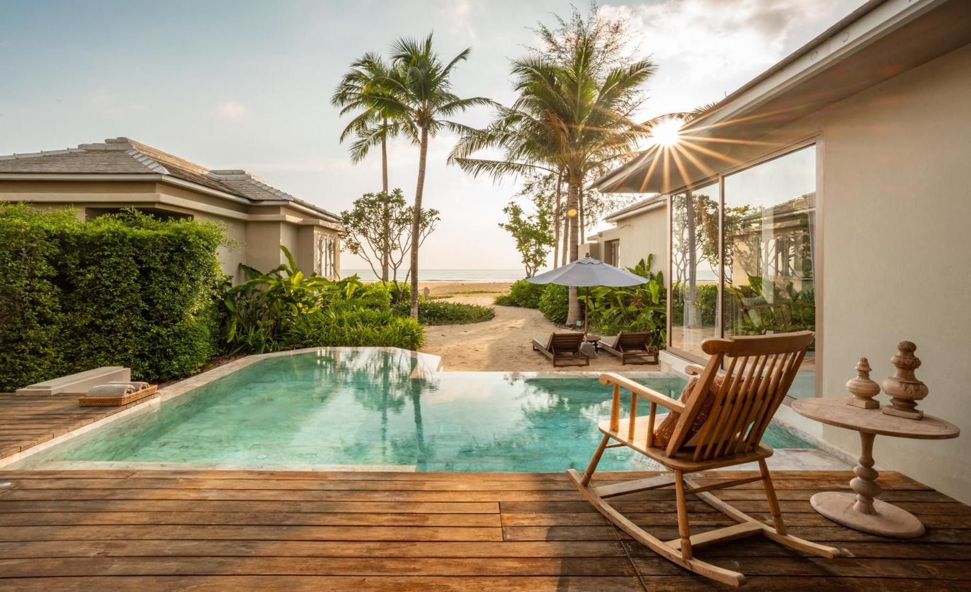 Two-bedroom Beachfront Family Pool Villa