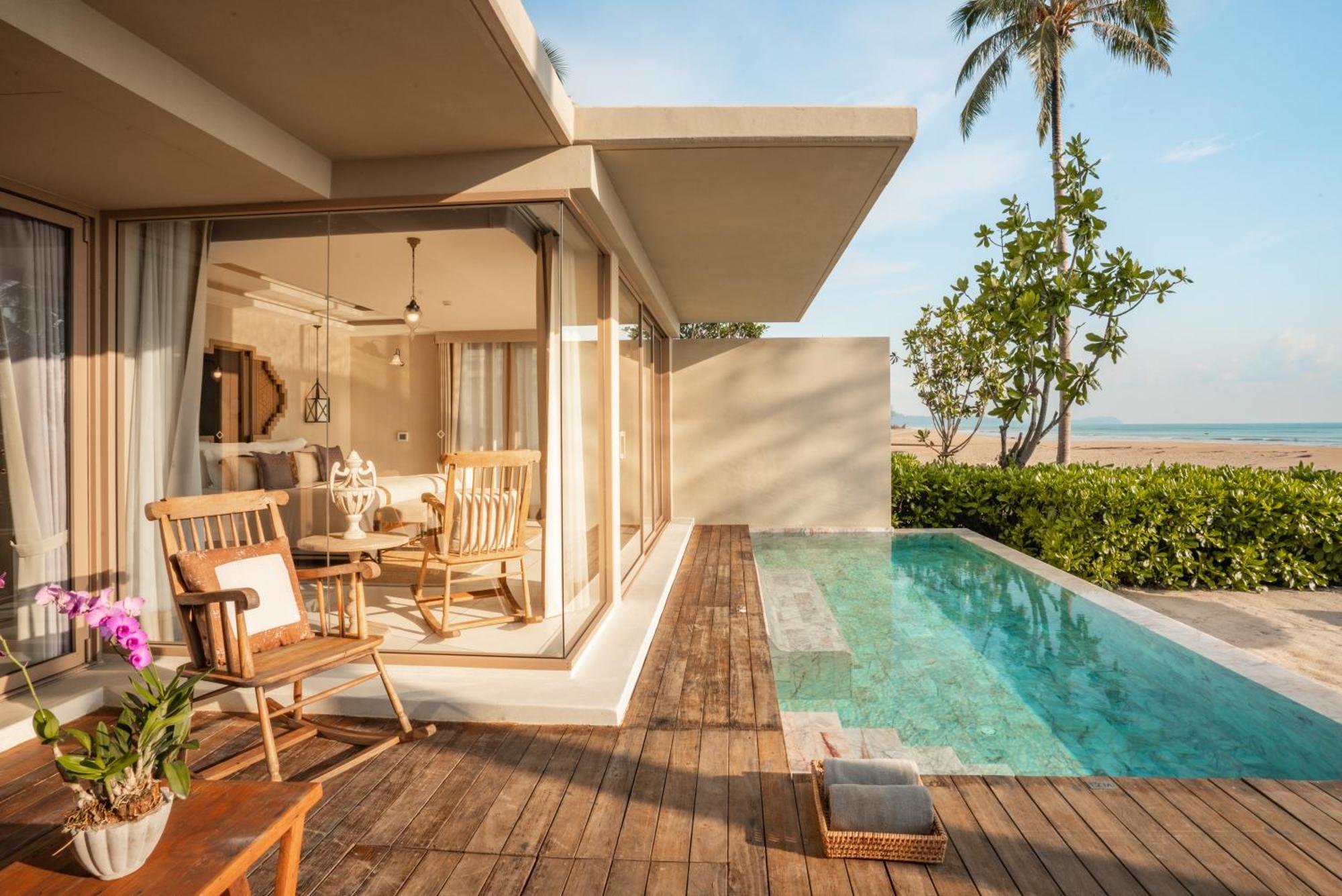 Beachfront Pool Villa
