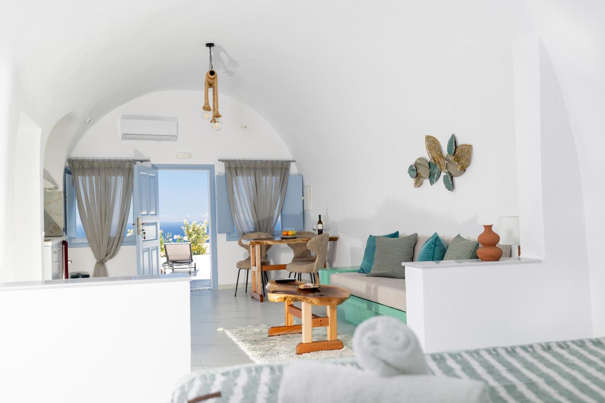 Imperial Cave Villa Heated & Jetted Plunge Pool Sea & Sunset View