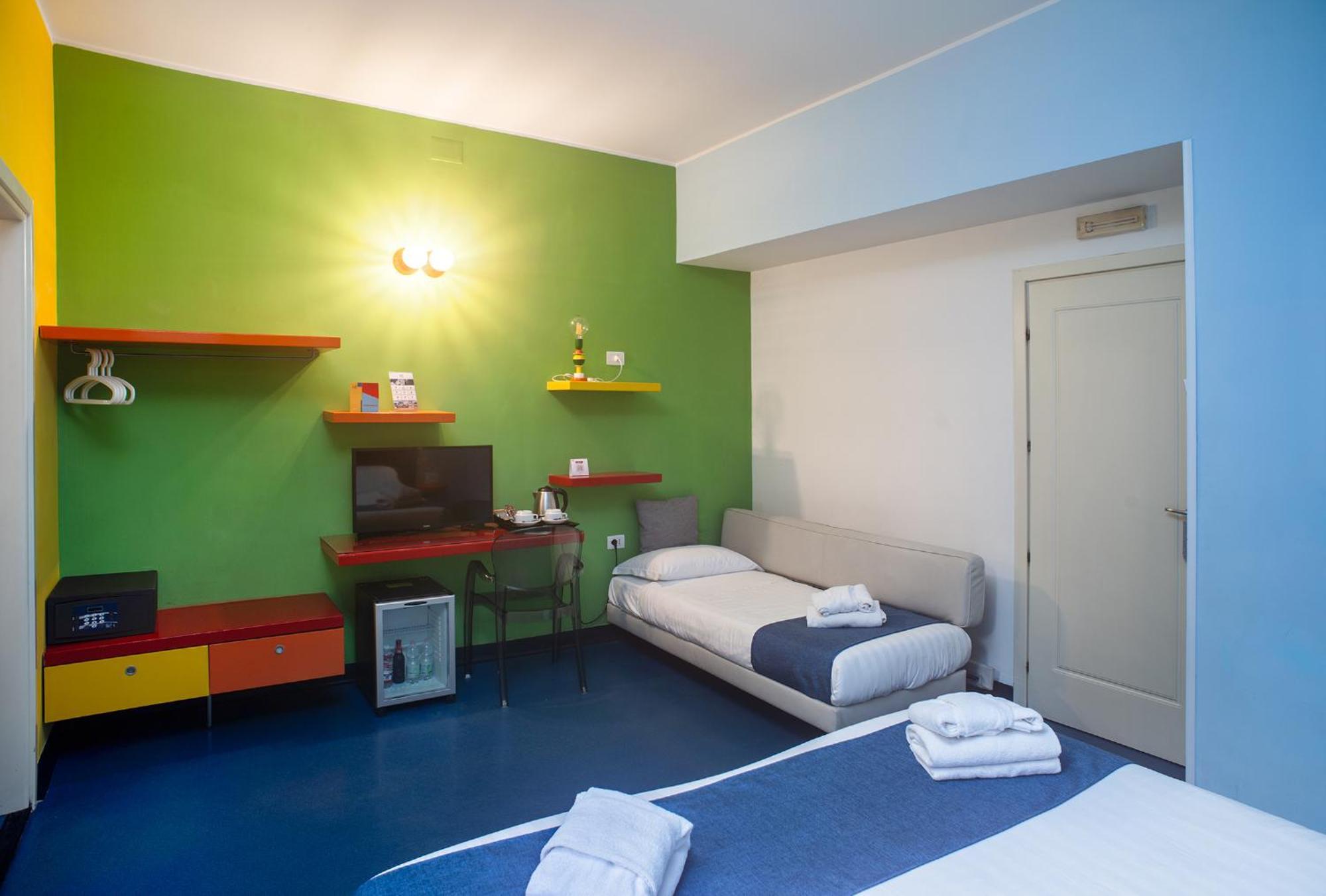 Triple Room