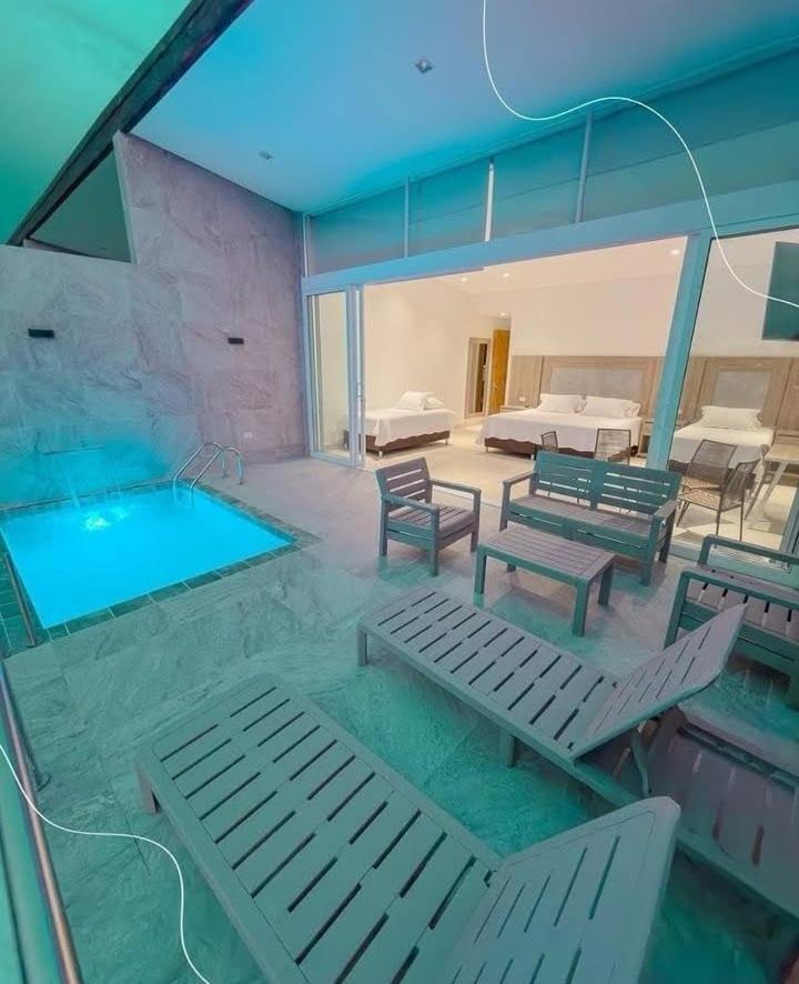 Suite with Private Pool