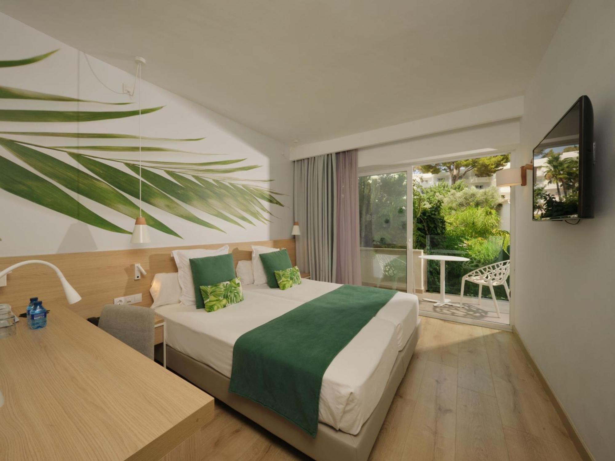 Double or Twin Room Pool View
