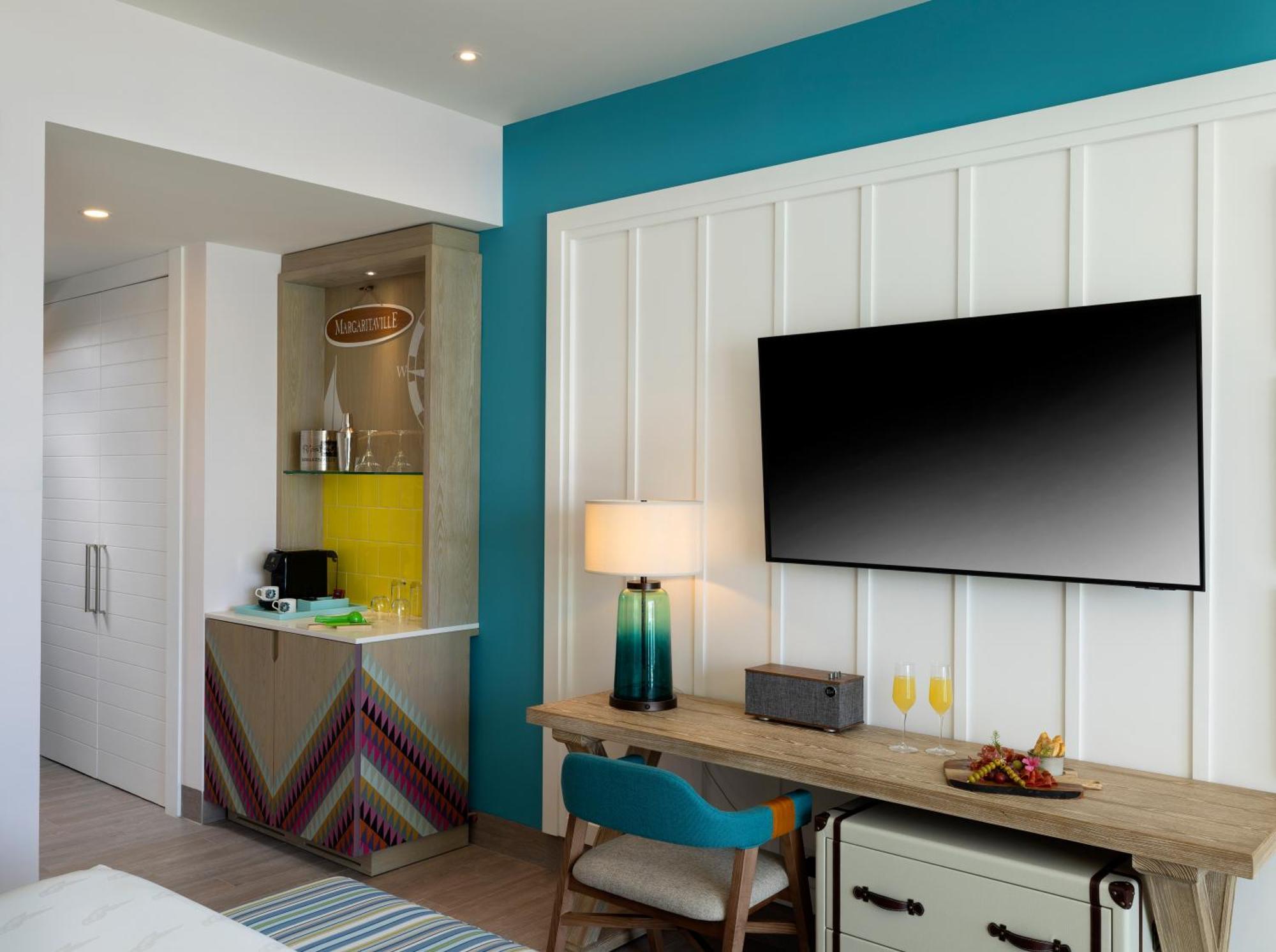 Oceanfront Chillout Suite