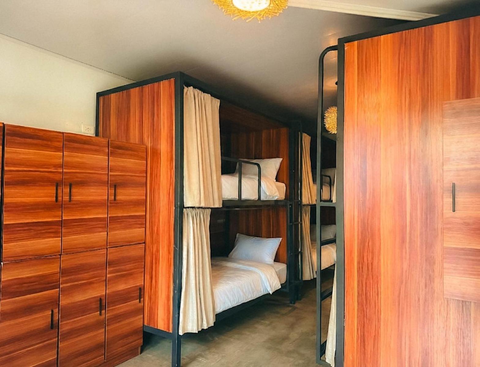 Bed 8-Bed Mixed Dormitory Room