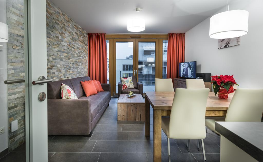Classic Two-Bedroom Apartment,207201487:JPEG