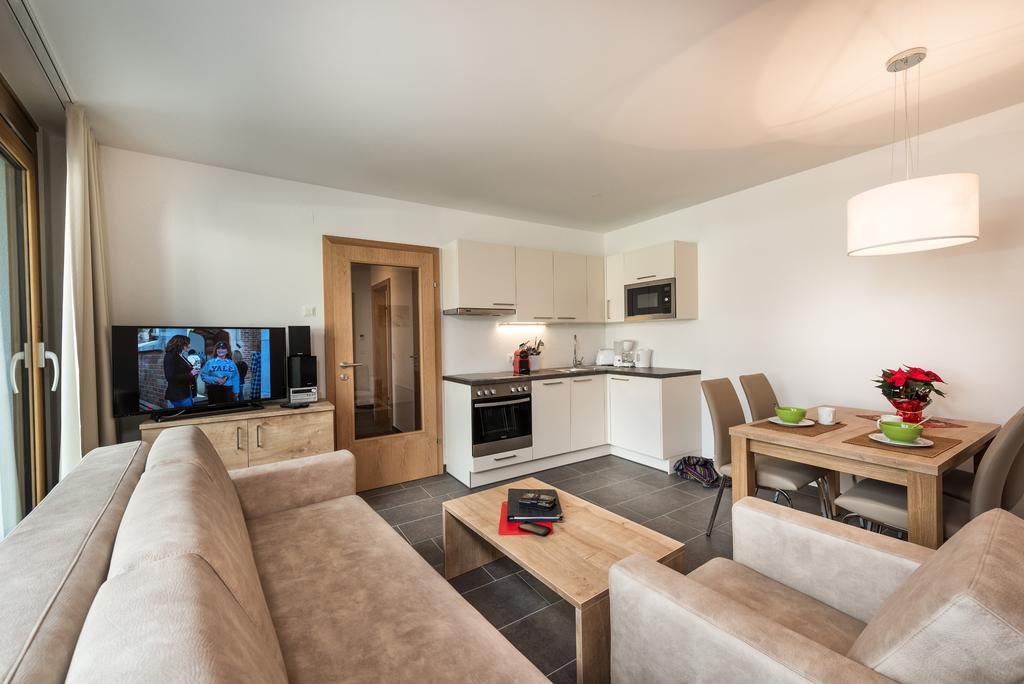 One-Bedroom Apartment,213101465:JPEG