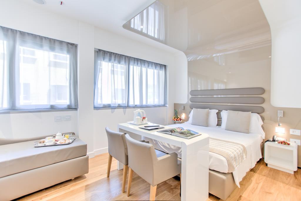 Quarto com Cama de Casal ou 2 de Solteiro