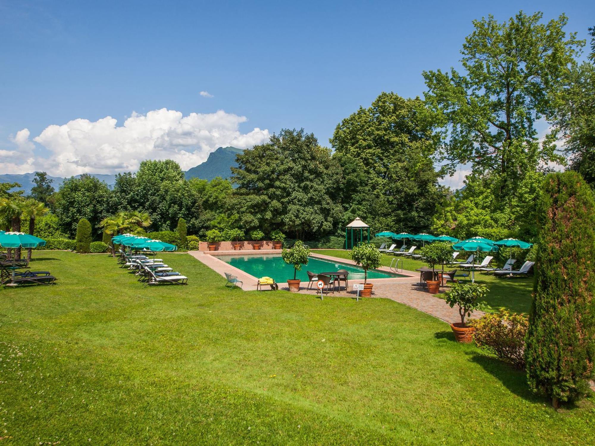 Quarto Família com Vista para o Jardim