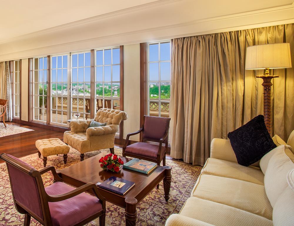 Luxuriöse Suite mit 2 Balkonen und Aussicht auf den Taj Mahal