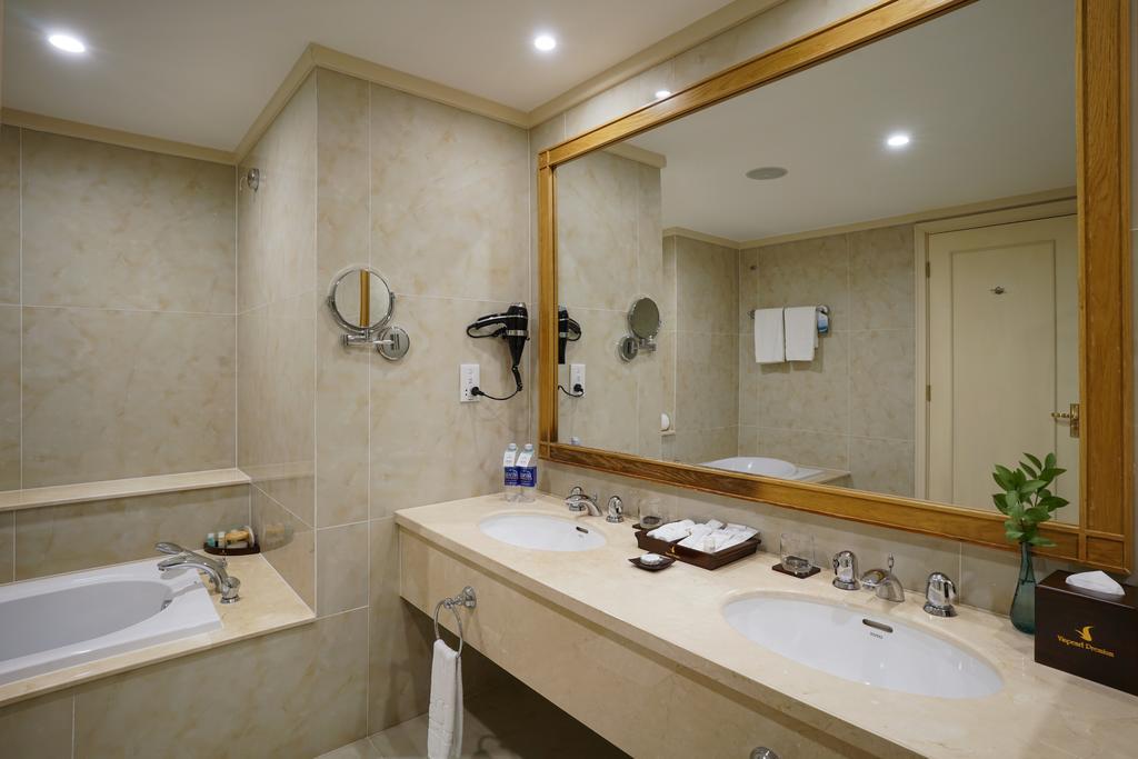 Villa4-Bedroom Pool View- Fullboard