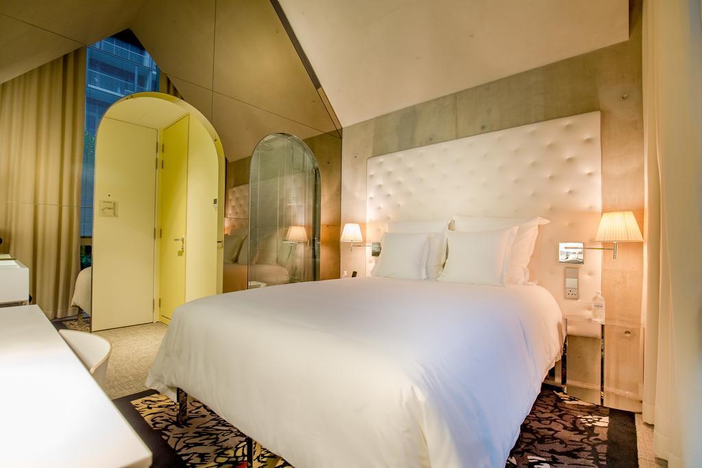 Gemütlicher Alkoven mit Queensize-Bett