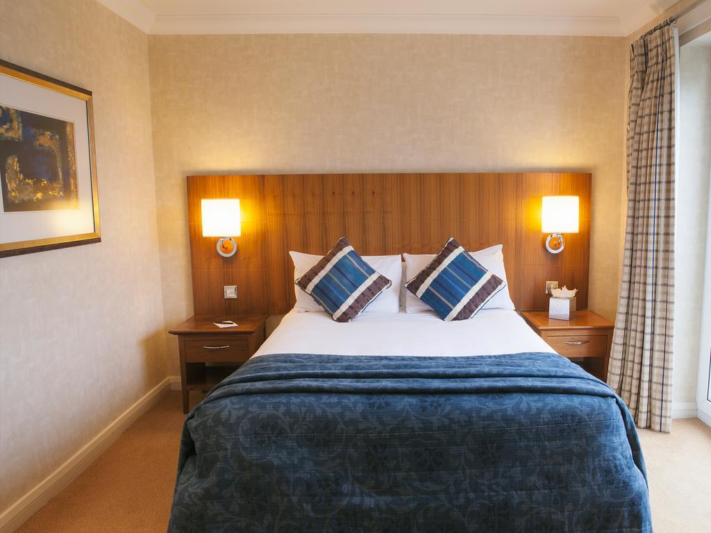 Double Room with Harbour View,439318881:JPEG