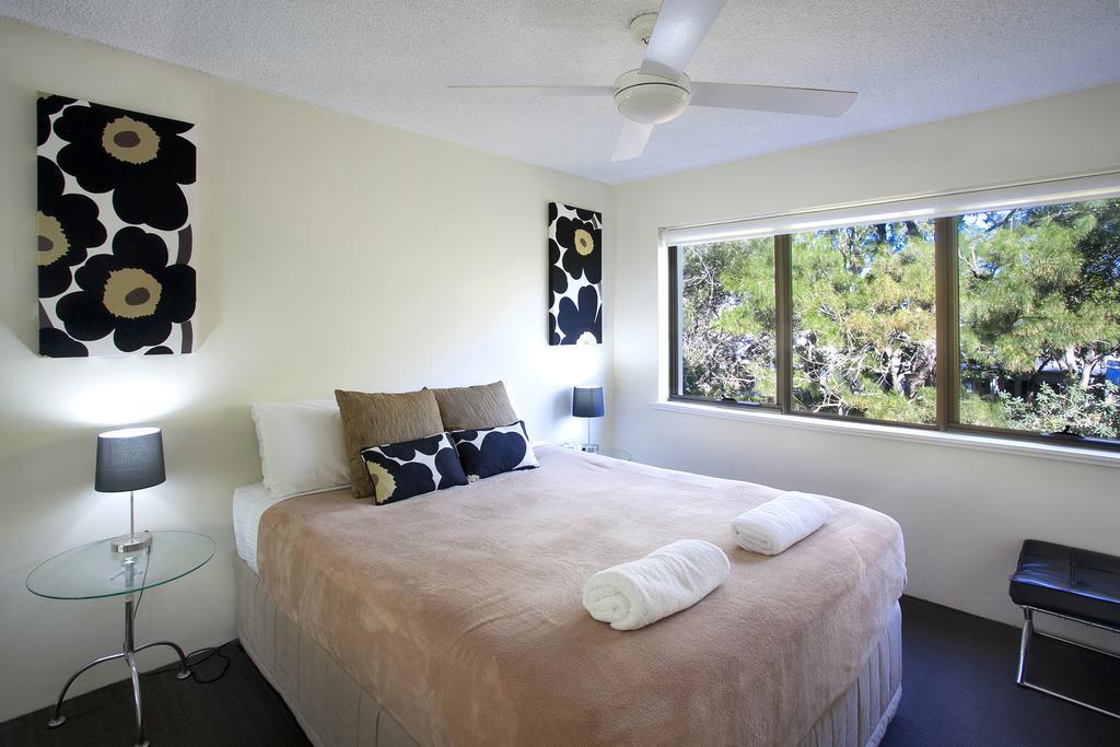 Deluxe Two-Bedroom Apartment - Waterfront