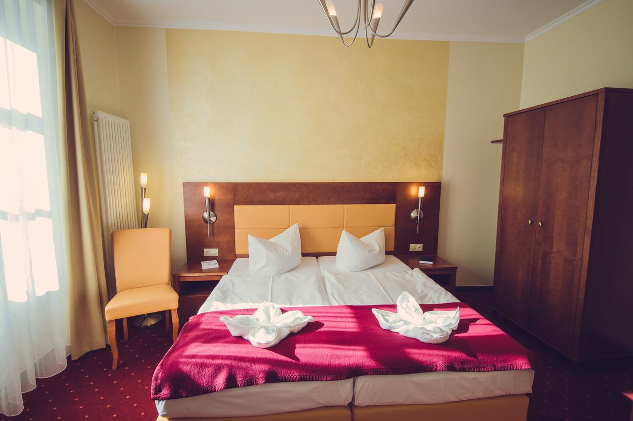 Doppelzimmer mit Blick auf den Innenhof