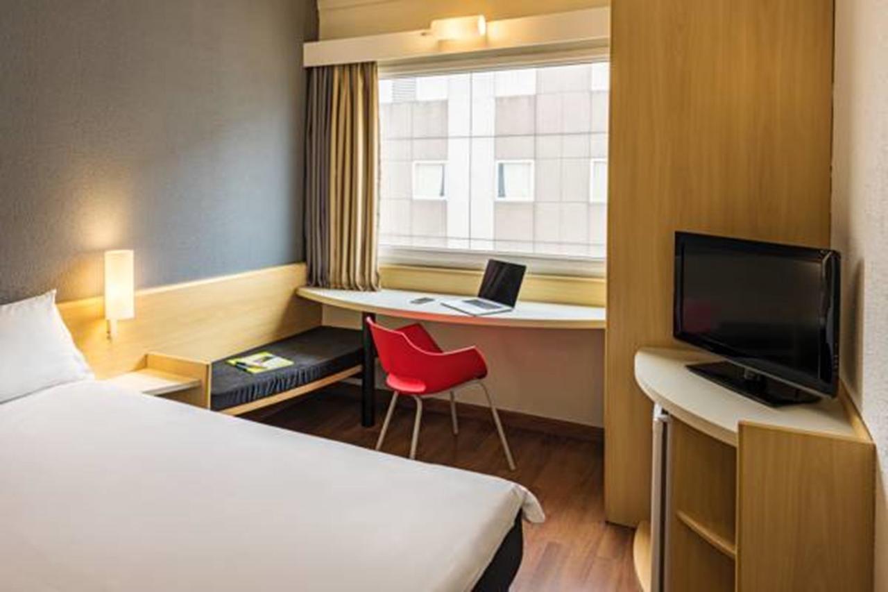 Quarto Duplo