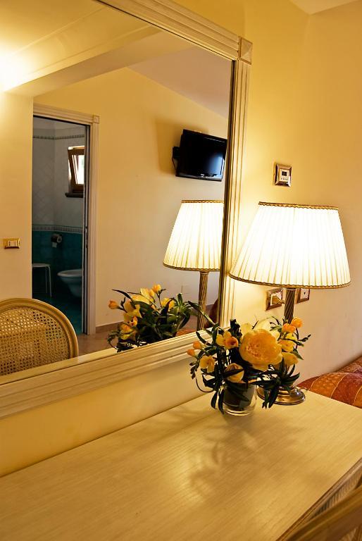 Triple Room,62913796:JPEG