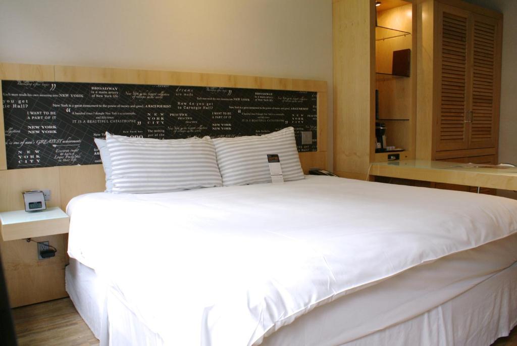 Quarto com Cama King-size
