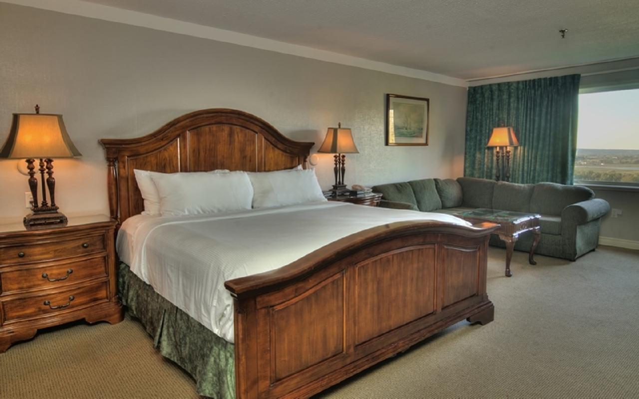 Superior King Room,1622873186:JPEG