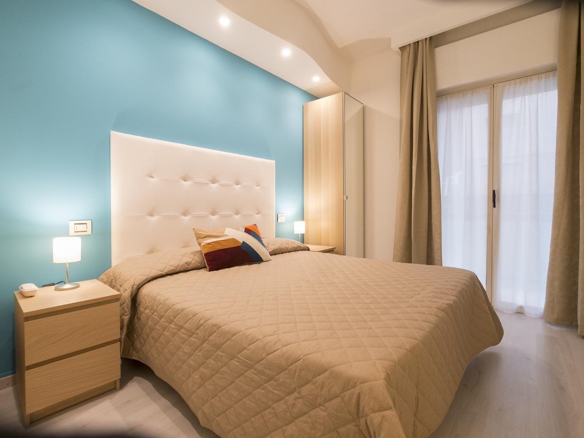 Quarto com Cama de Casal ou 2 de Solteiro