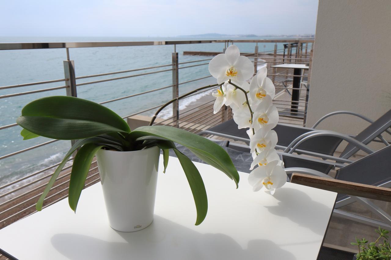 Classic Double Room with Sea View