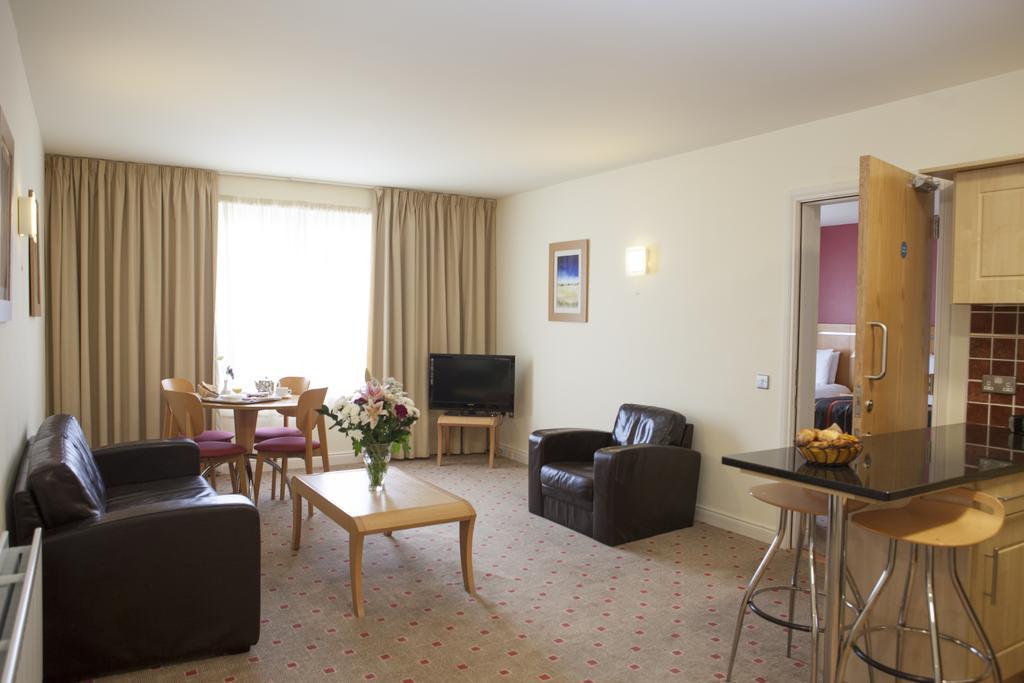 Deluxe Two-Bedroom Suite