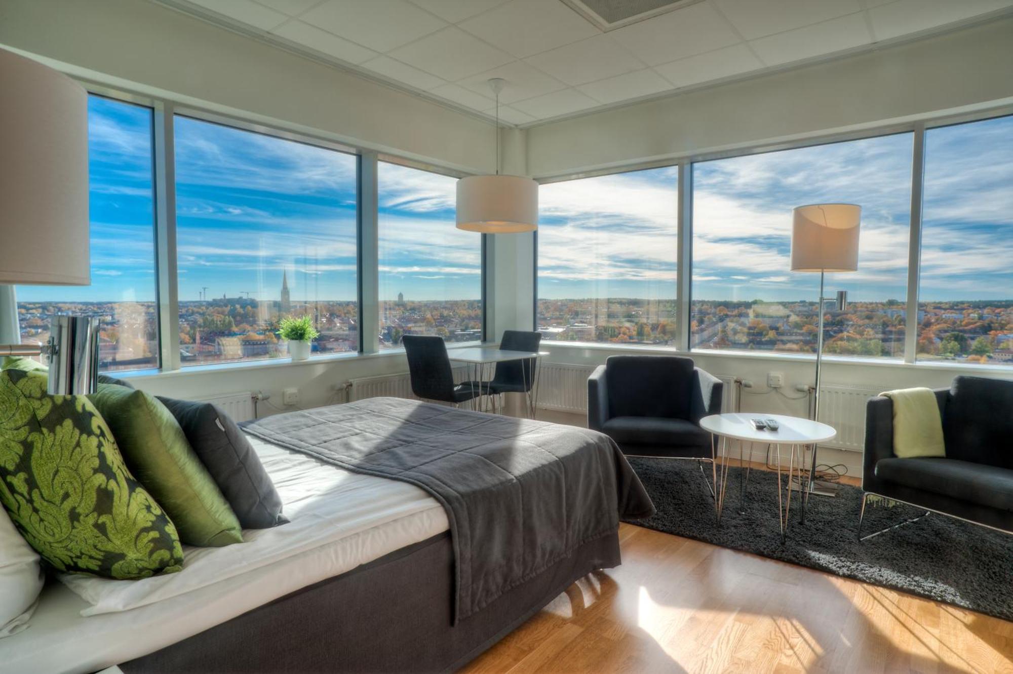Studio Double - Top Floor