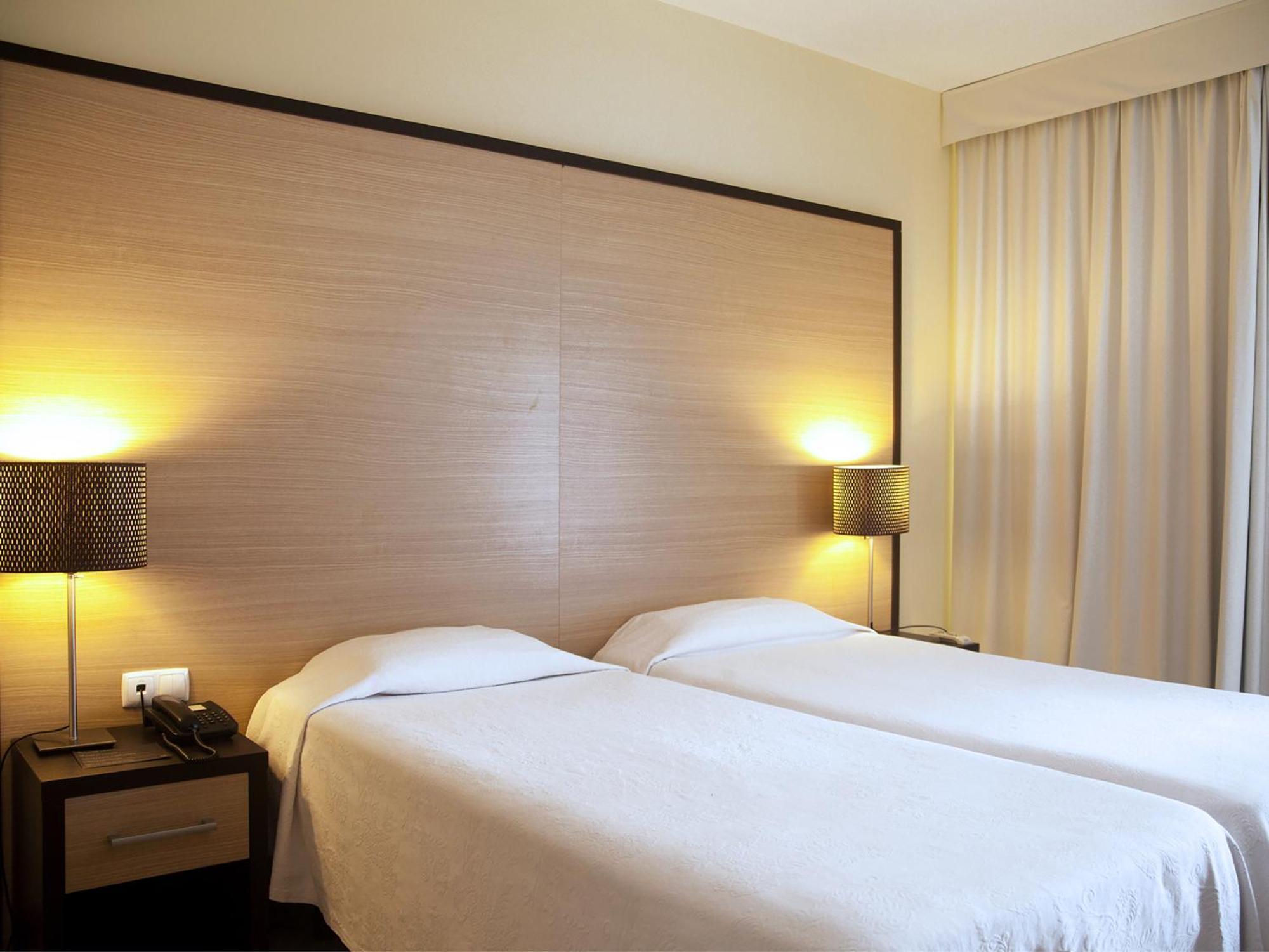 Apartamento Clube com 1 Quarto e Vista Jardim