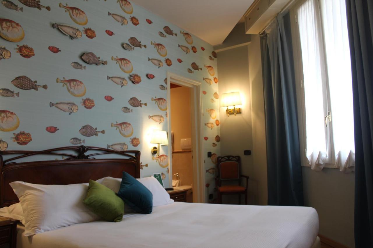 Quarto Duplo
