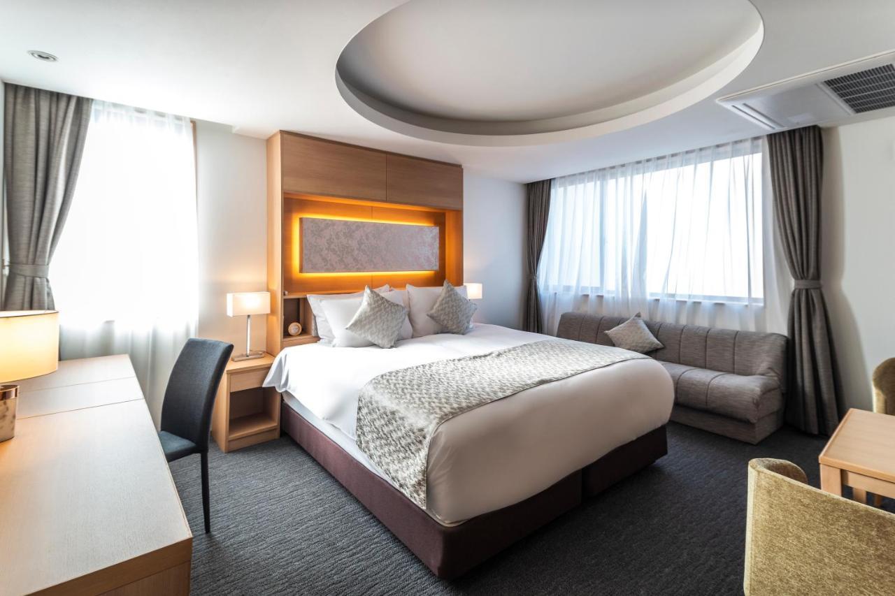 Deluxe Double Room,756850612:JPEG