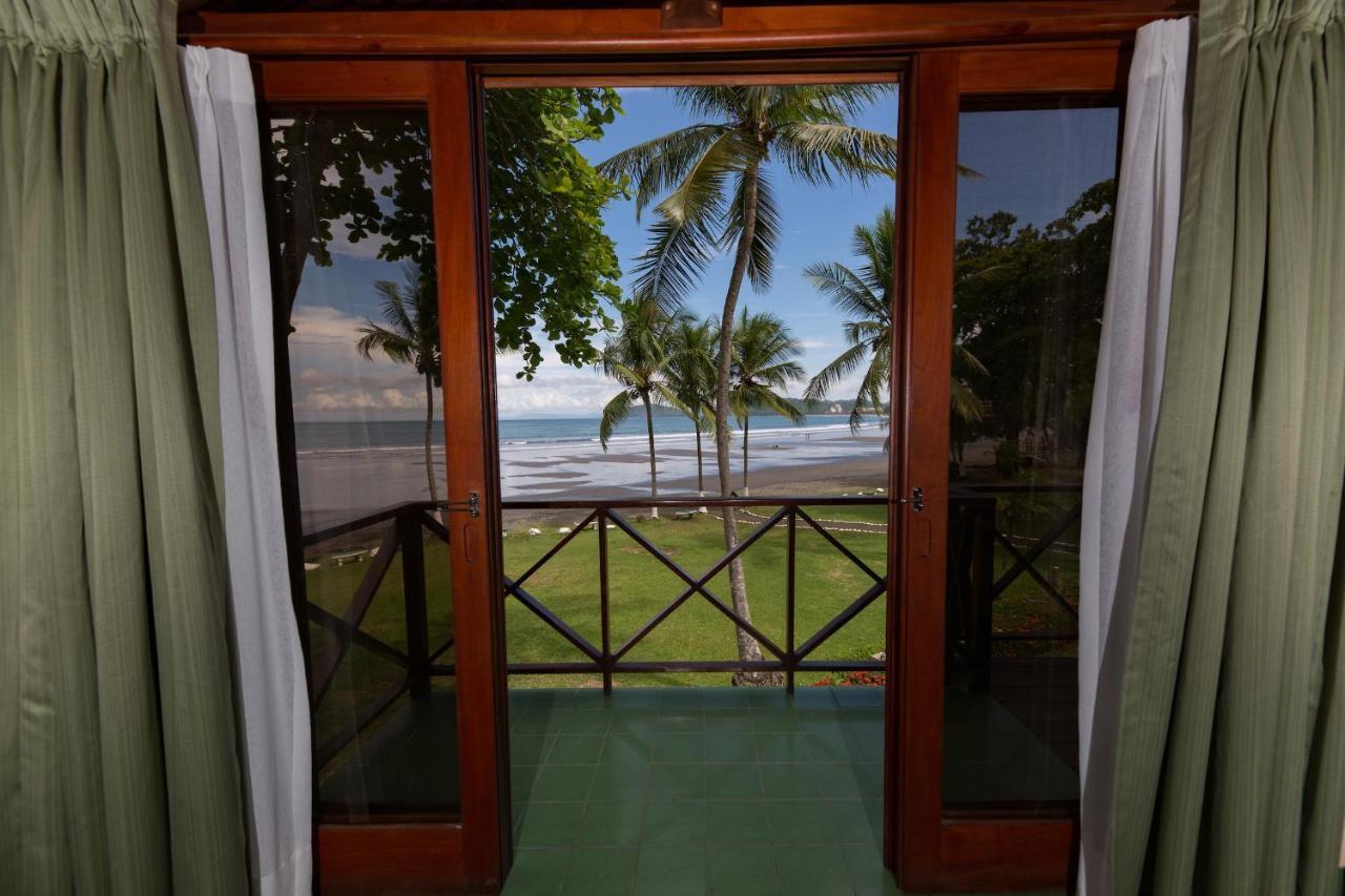 Apartamento en Condominio de 1 dormitorio frente al mar
