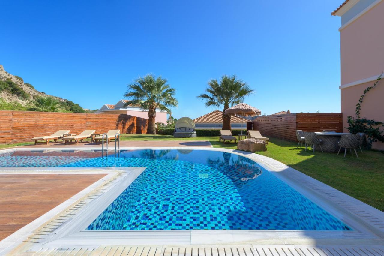 Villa con Piscina Privata