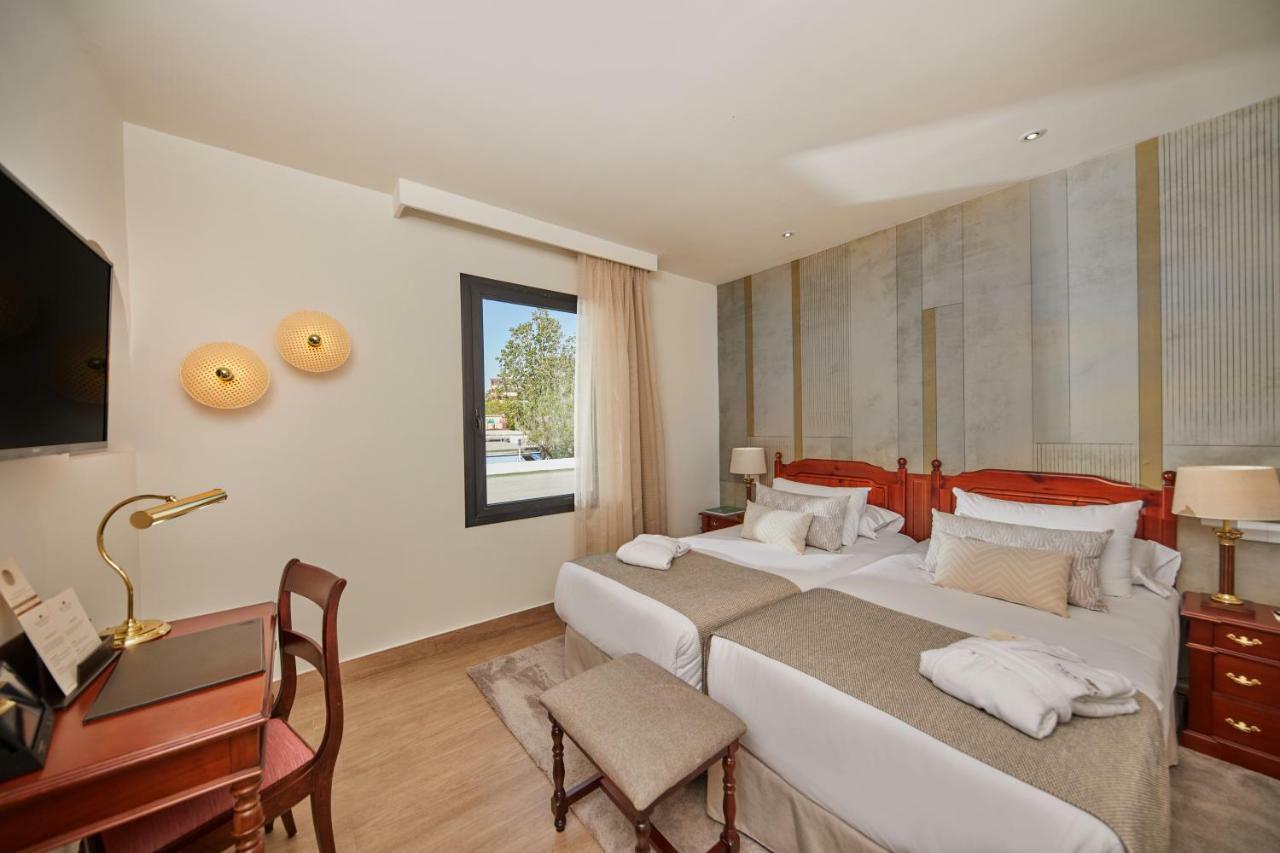 Chambre Double Classique - Vue Frontale sur Mer