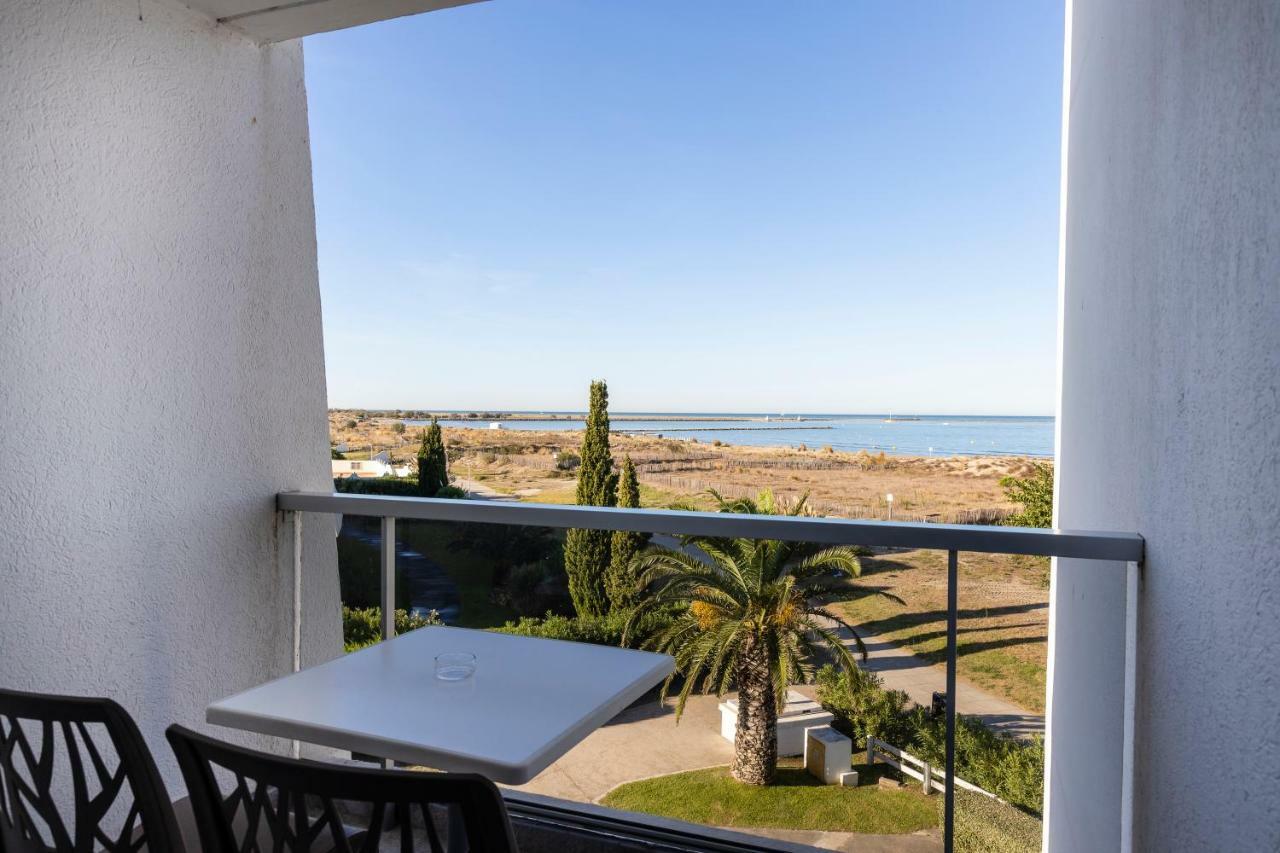 Doppelzimmer mit seitlichem Meerblick