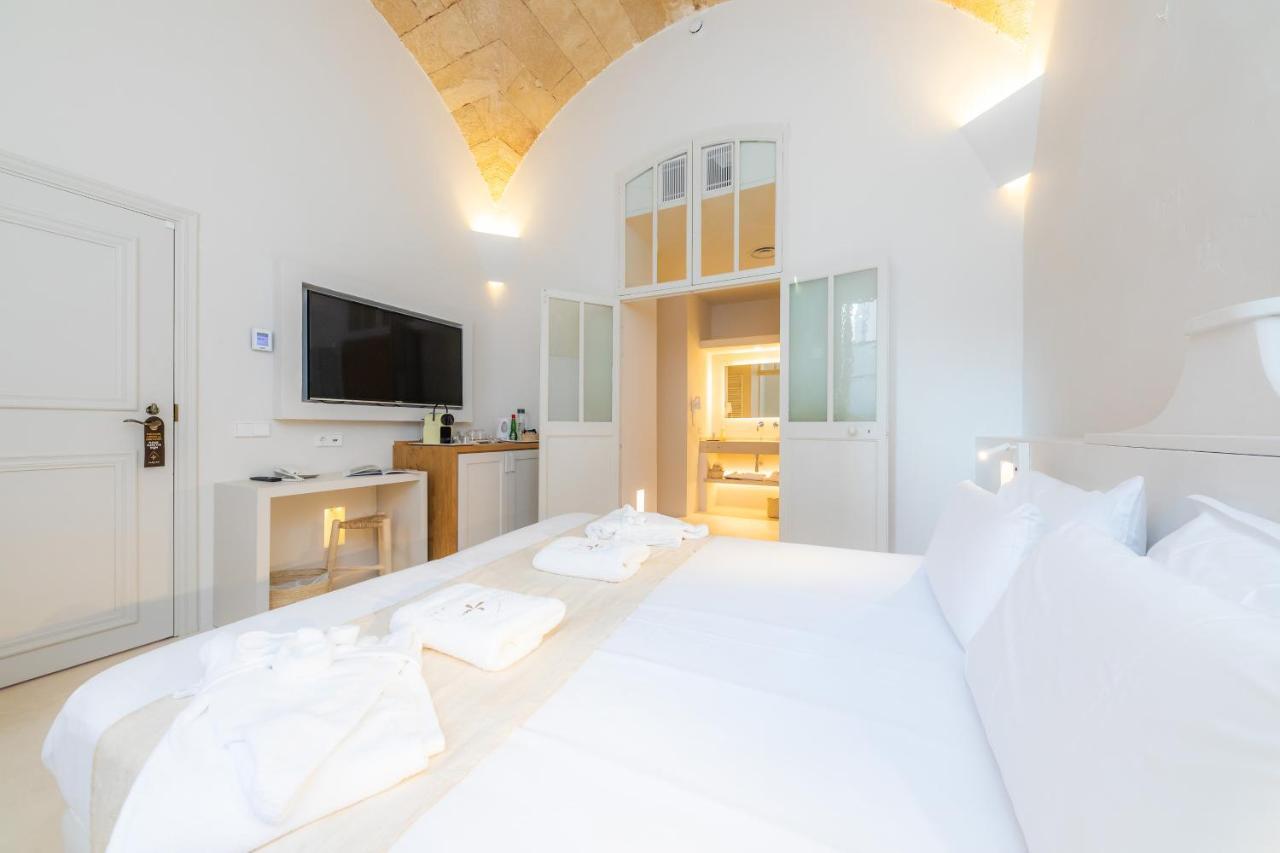 Double Room,957443536:JPEG