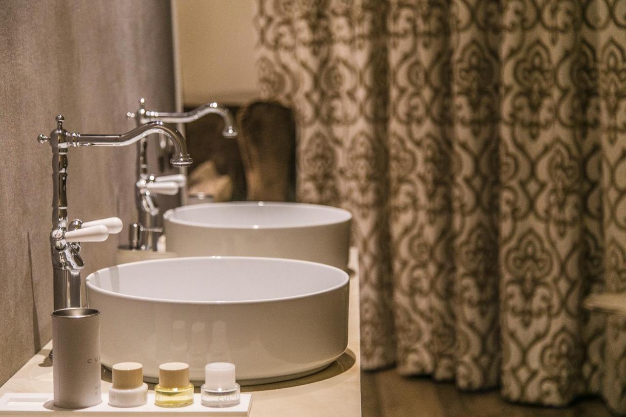 King Suite with Spa Bath