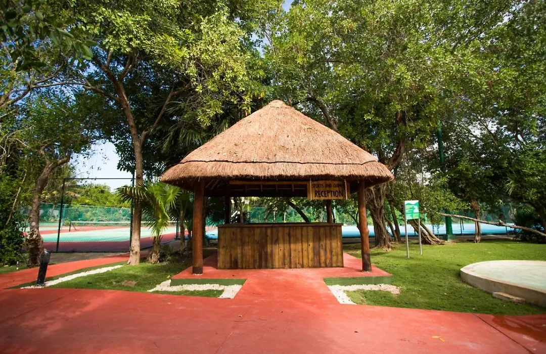 Sunscape Akumal Beach Resort & Spa-1