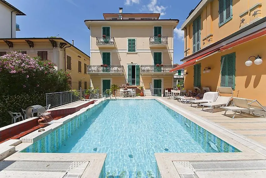 Hotel Maestoso-1