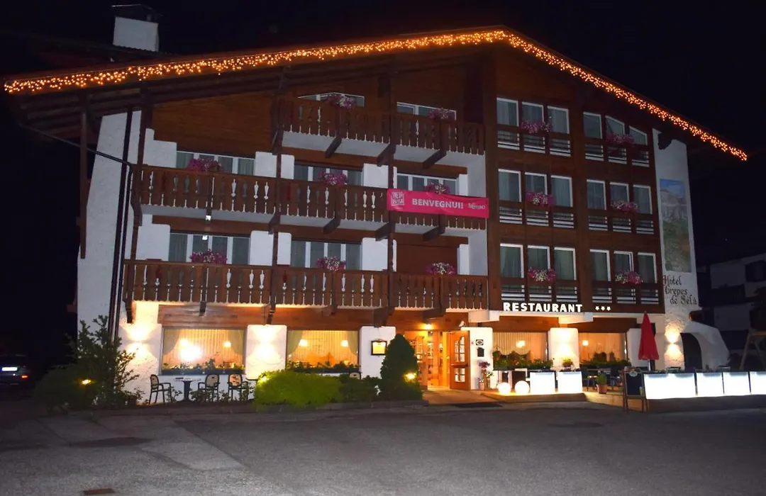 Hotel Crepes De Sela-1