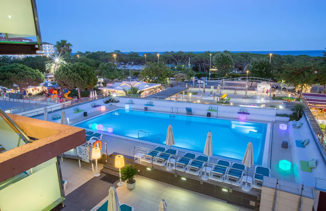 Aparthotel Odissea Park-1