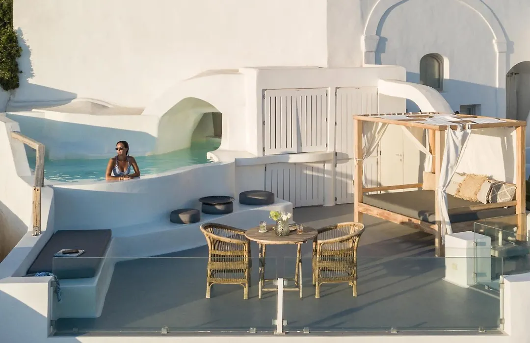 Cocoon Suites (Adults Only)-1