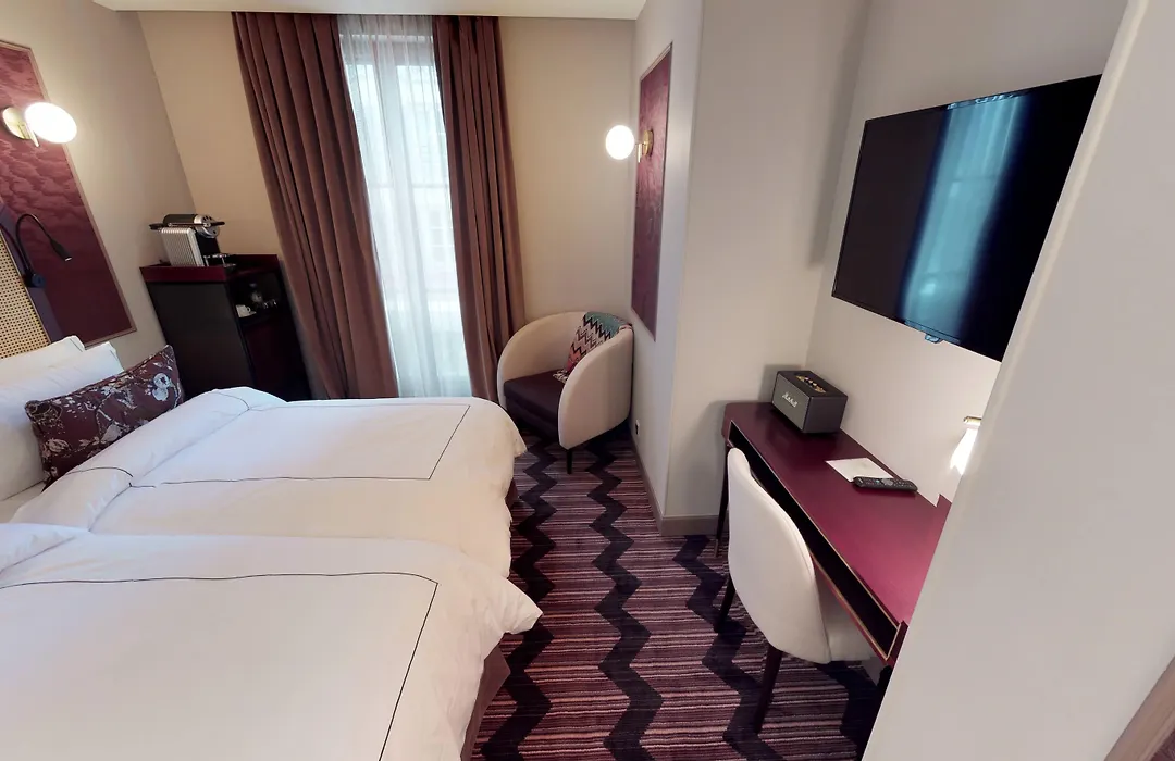 Mom'Art Hotel-1