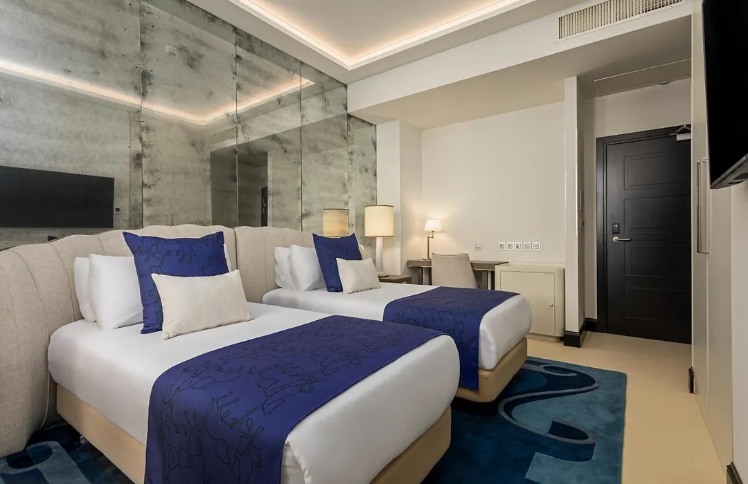 Room Mate Collection Filippo, Rome-Fontana di Trevi-1