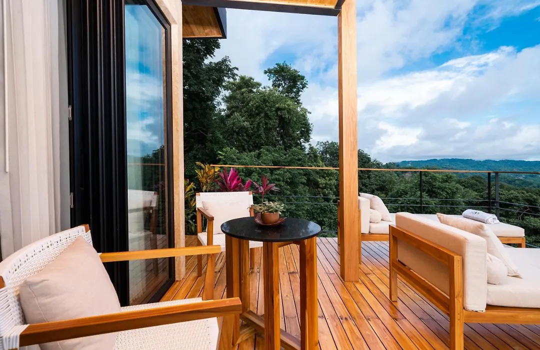 Laloon Luxury Suites - Adults Only-1
