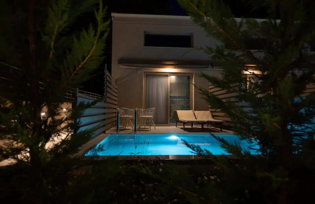 Scarabeo Suites & Villas Parga-1